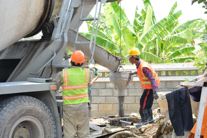Concrete pour on a building site